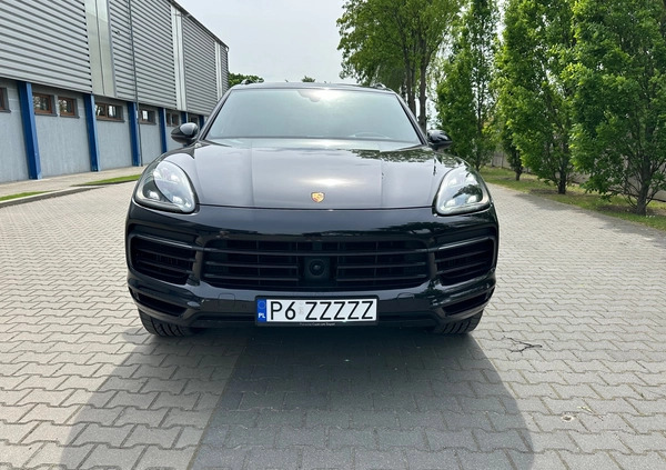 Porsche Cayenne cena 399900 przebieg: 76600, rok produkcji 2021 z Poznań małe 232